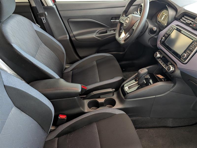 nissan Versa 2024 - 8