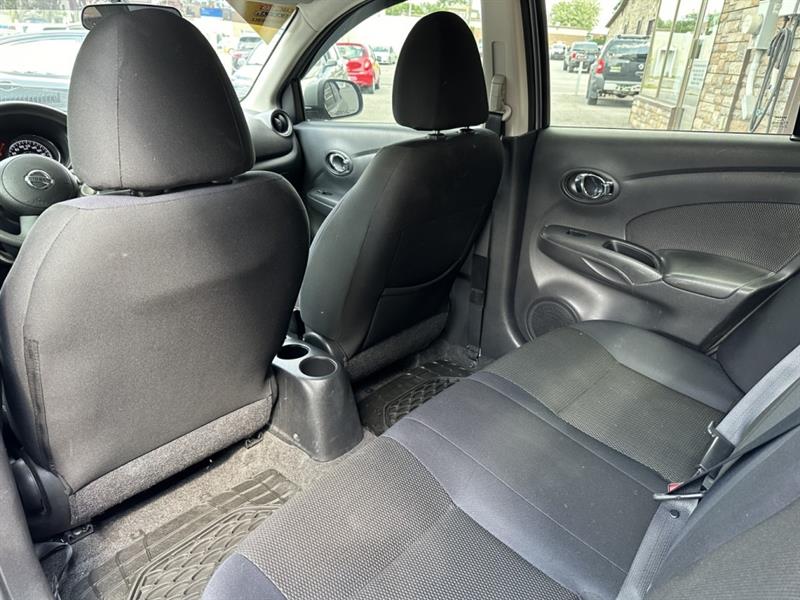 Nissan Versa 11