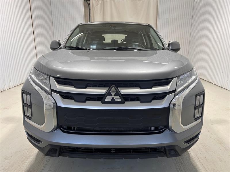 2022 Mitsubishi RVR - Image 2