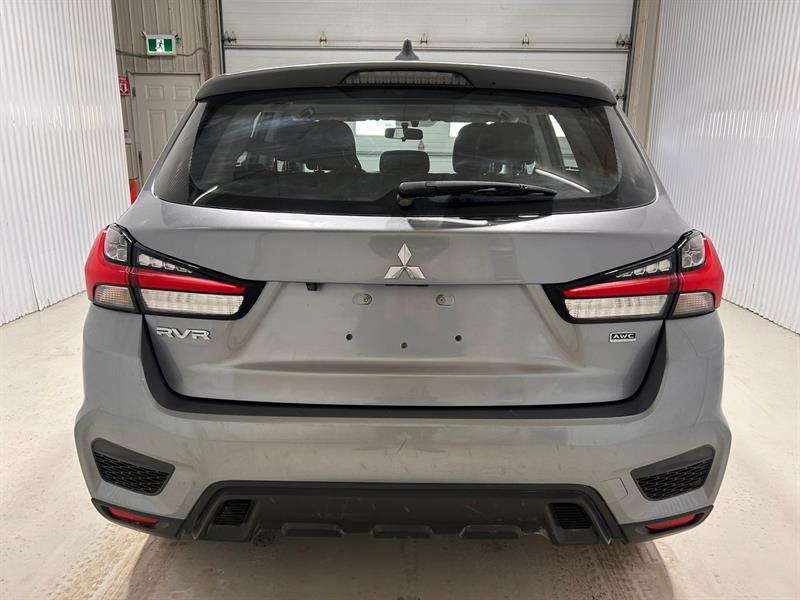 2022 Mitsubishi RVR - Image 8