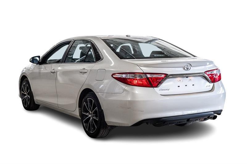 2015 Toyota Camry - Image 10