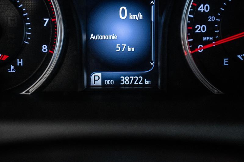 2015 Toyota Camry - Image 26