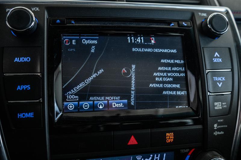 2015 Toyota Camry - Image 31