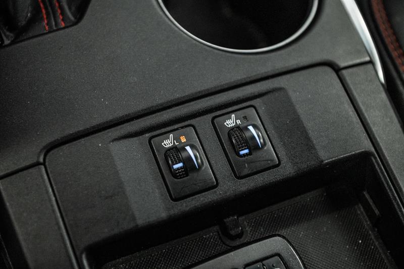 2015 Toyota Camry - Image 33