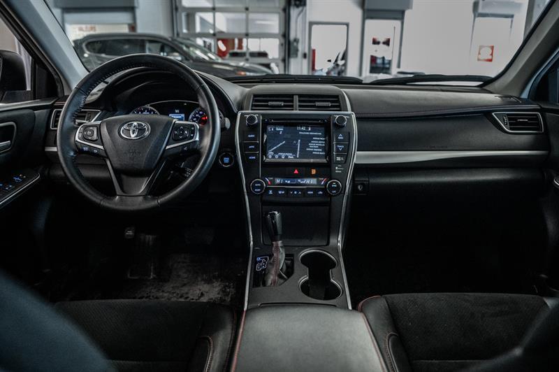 2015 Toyota Camry - Image 35