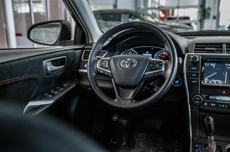 2015 Toyota Camry - Image 36