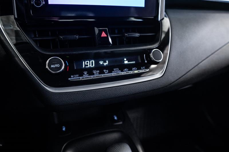 2023 Toyota Corolla - Image 29