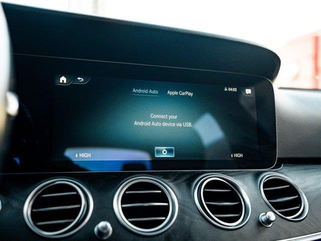 mercedes-benz E Class 2022 - 30