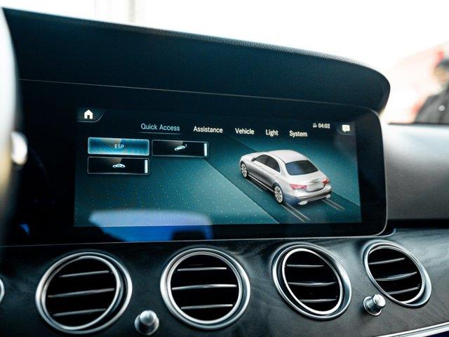 mercedes-benz E Class 2022 - 31