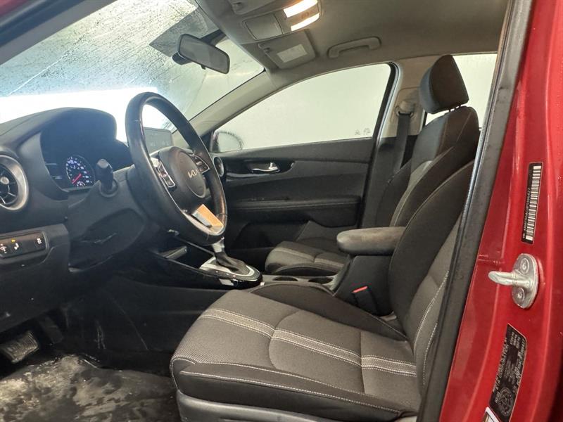 kia Forte5 2023 - 9