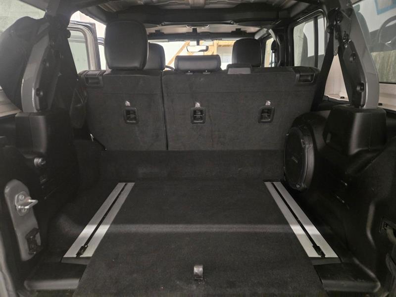 jeep Wrangler 2022 - 10