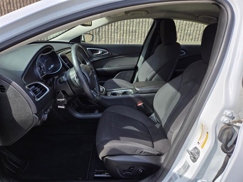 chrysler 200 2015 - 13