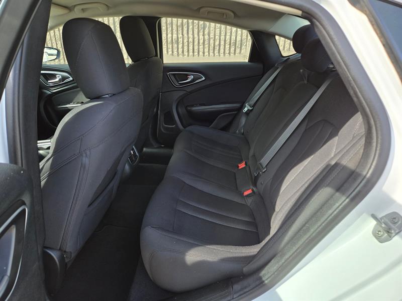 chrysler 200 2015 - 15