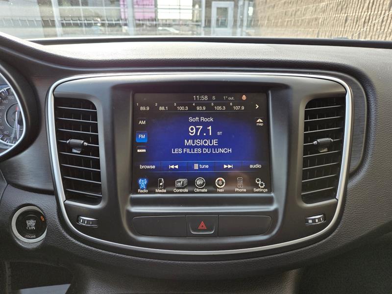 chrysler 200 2015 - 25