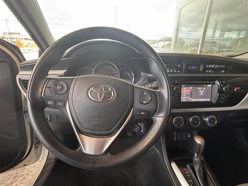 toyota Corolla 2016 - 12