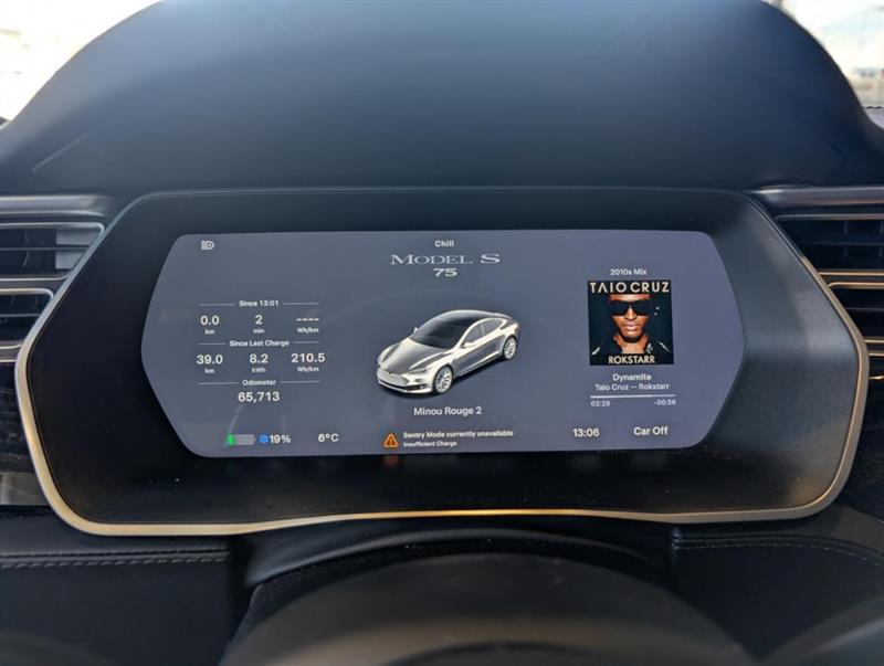 tesla Model S 2016 - 13