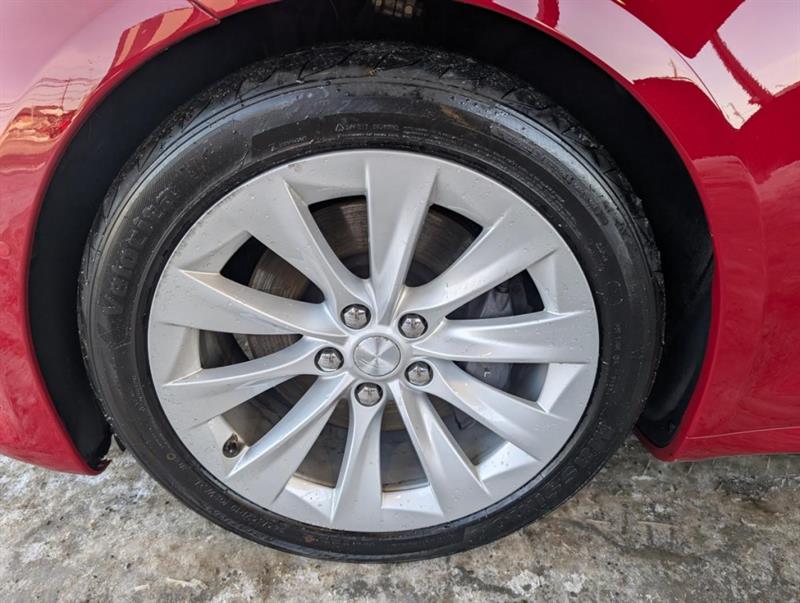 tesla Model S 2016 - 19