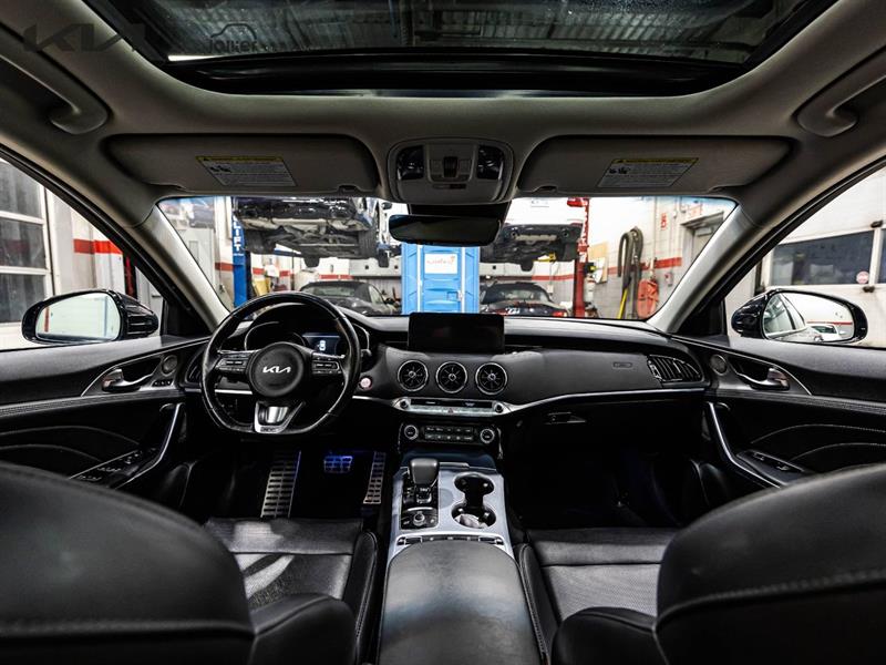 kia Stinger 2023 - 12