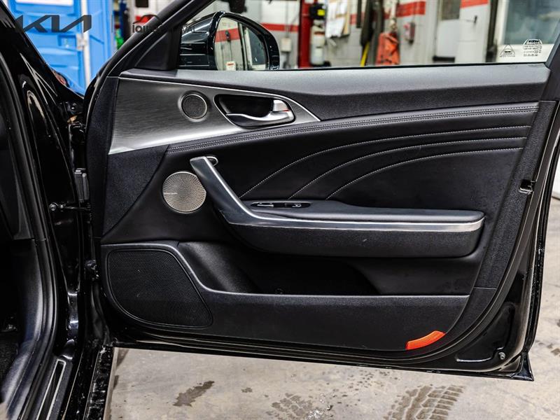 kia Stinger 2023 - 15