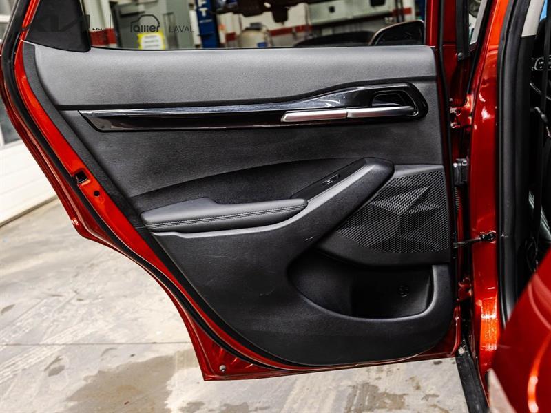 2022 Kia Seltos - Image 13