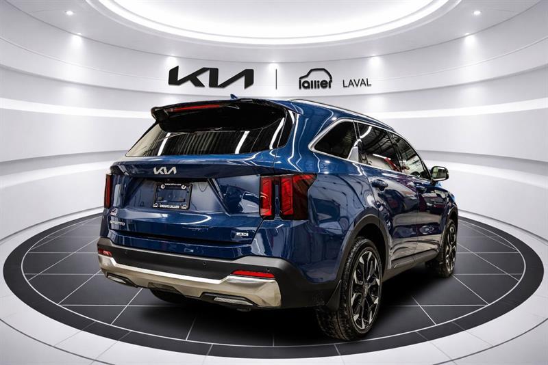 2025 Kia Sorento - Image 10