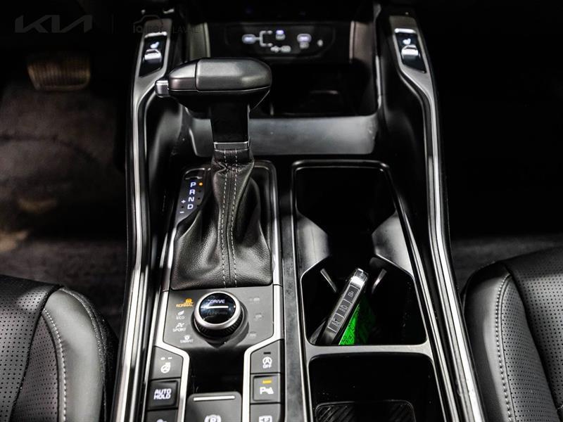 2025 Kia Sorento - Image 21