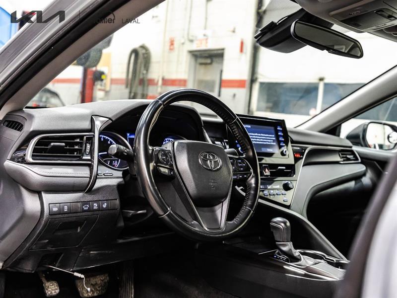 2023 Toyota Camry - Image 10