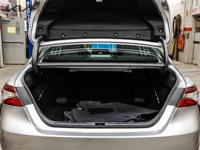 2023 Toyota Camry - Image 15