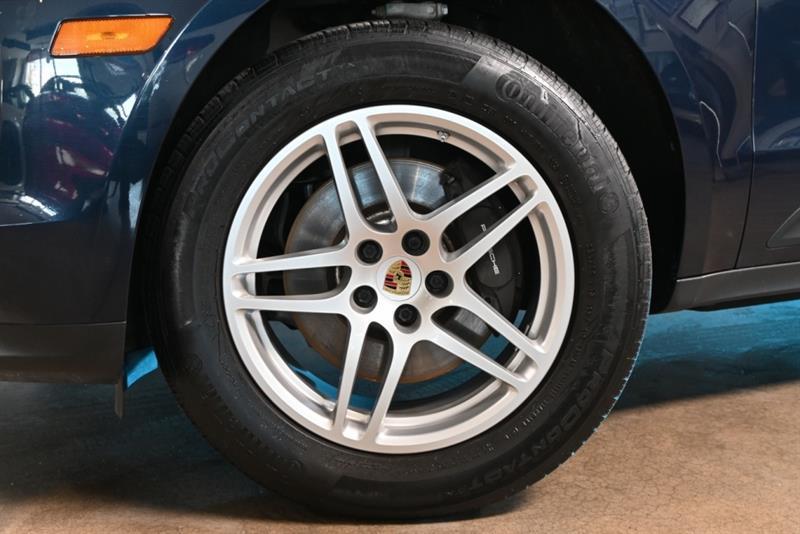 2020 Porsche Macan - Image 3