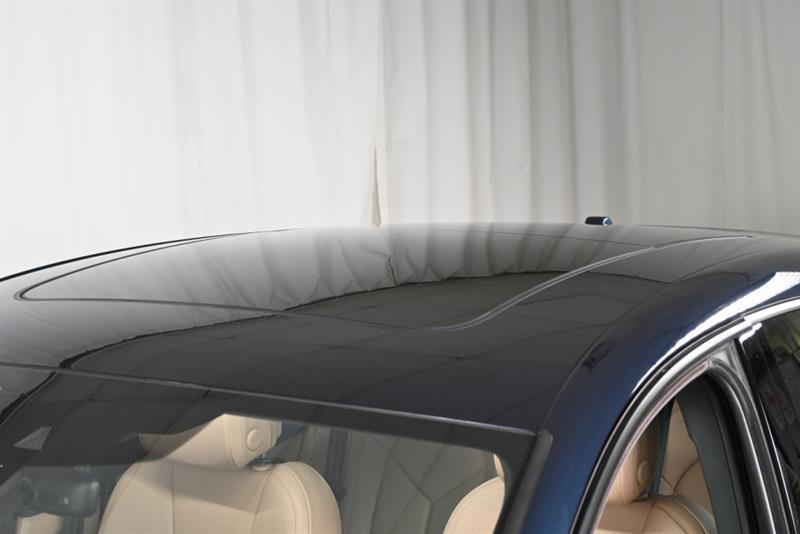 2020 Porsche Macan - Image 4