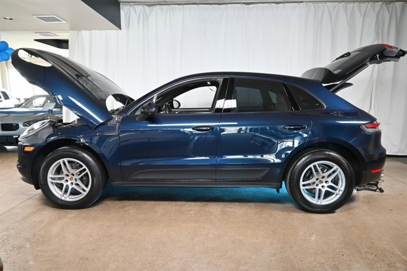 2020 Porsche Macan - Image 11