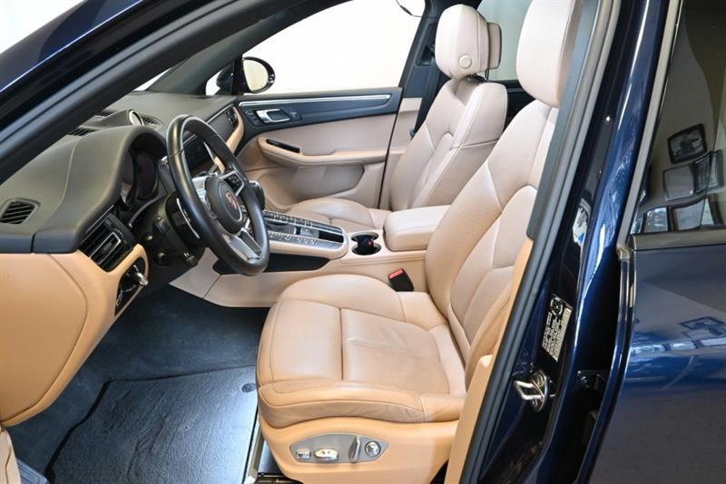 2020 Porsche Macan - Image 17