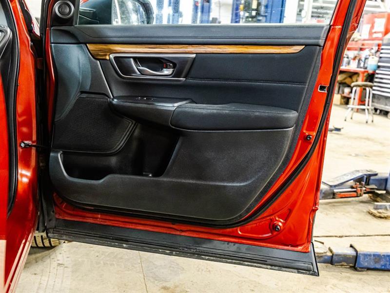 2018 Honda CR-V - Image 16