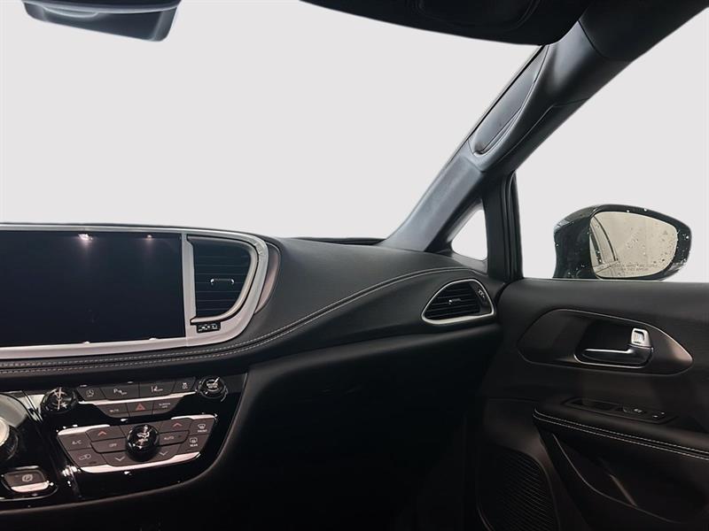 chrysler Pacifica 2026 - 19