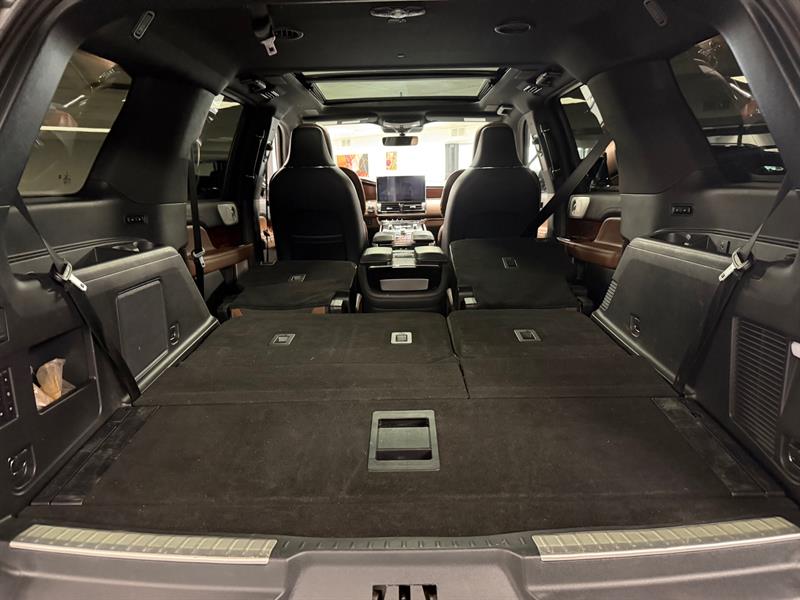lincoln Navigator 2022 - 9