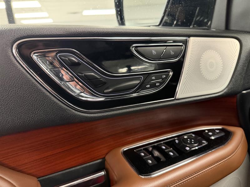lincoln Navigator 2022 - 16
