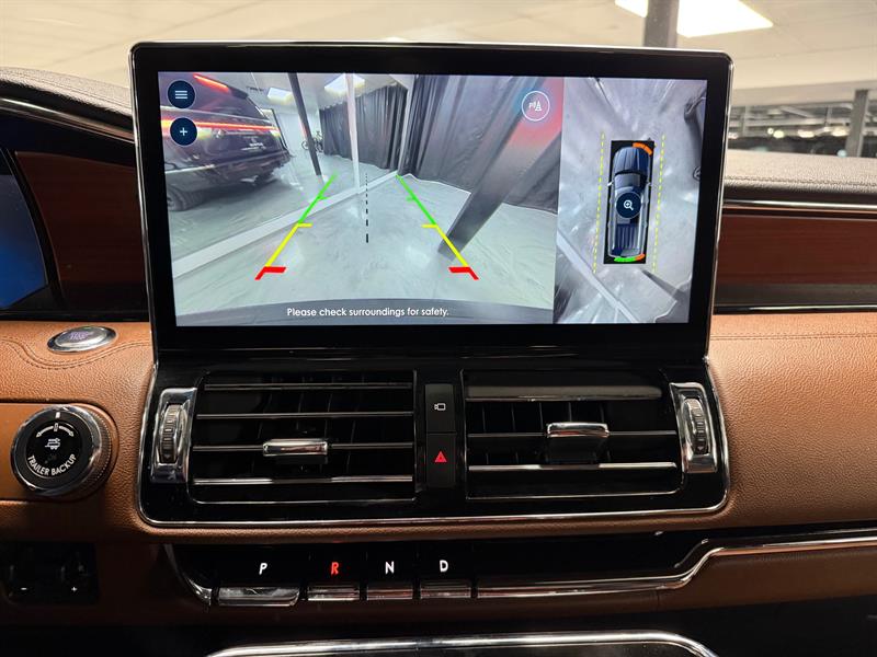 lincoln Navigator 2022 - 21