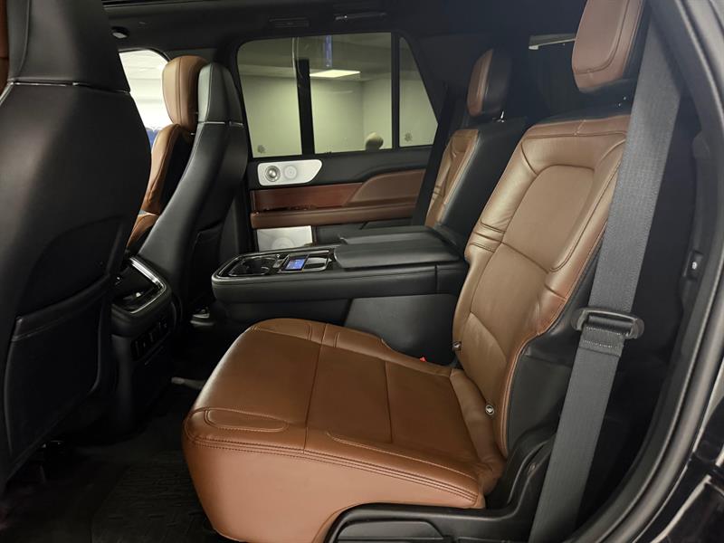 lincoln Navigator 2022 - 25