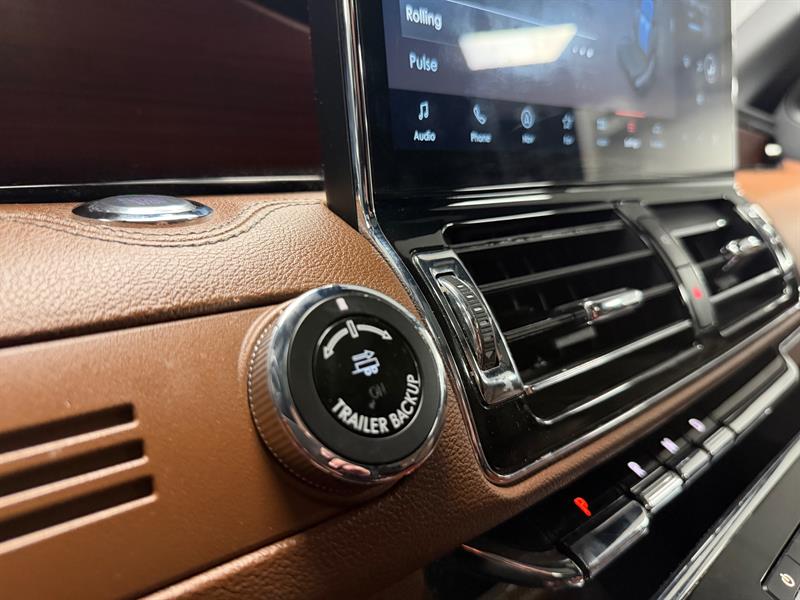 lincoln Navigator 2022 - 36