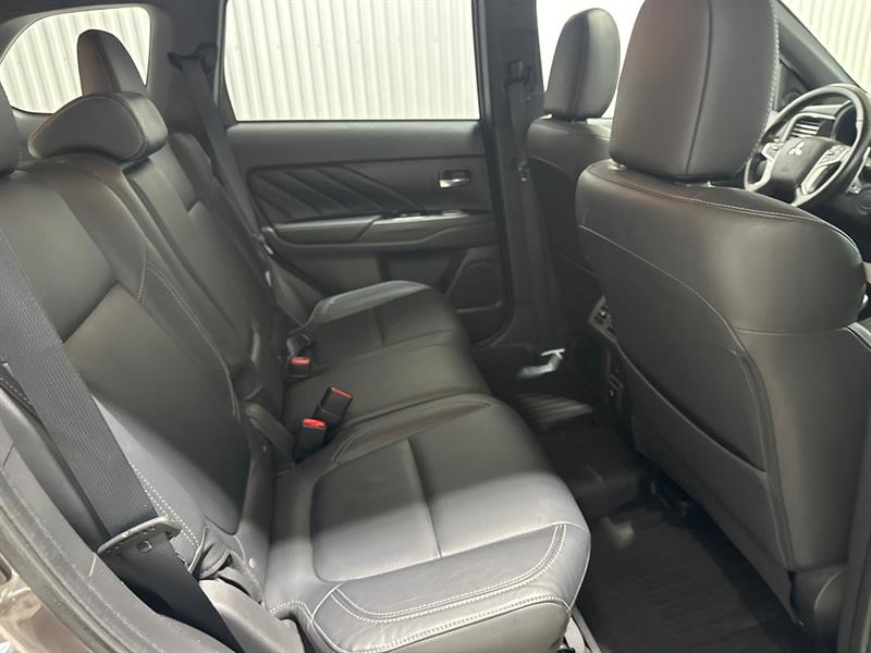mitsubishi Outlander PHEV 2020 - 17