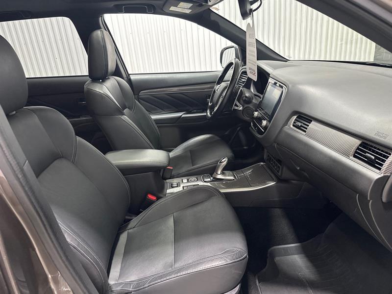 mitsubishi Outlander PHEV 2020 - 18