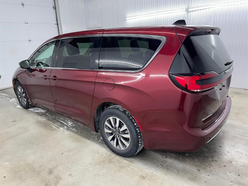 chrysler Pacifica Hybrid 2023 - 7