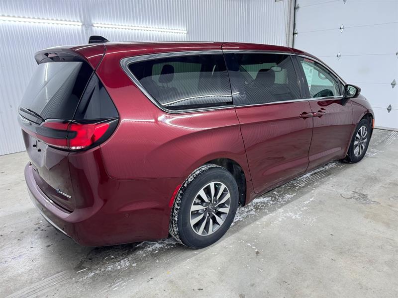 chrysler Pacifica Hybrid 2023 - 11
