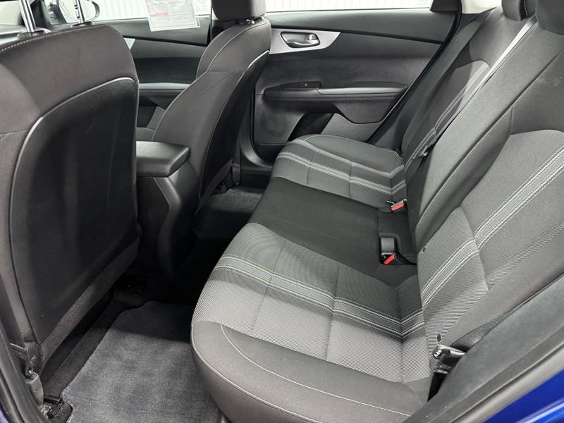 kia Forte 2022 - 10