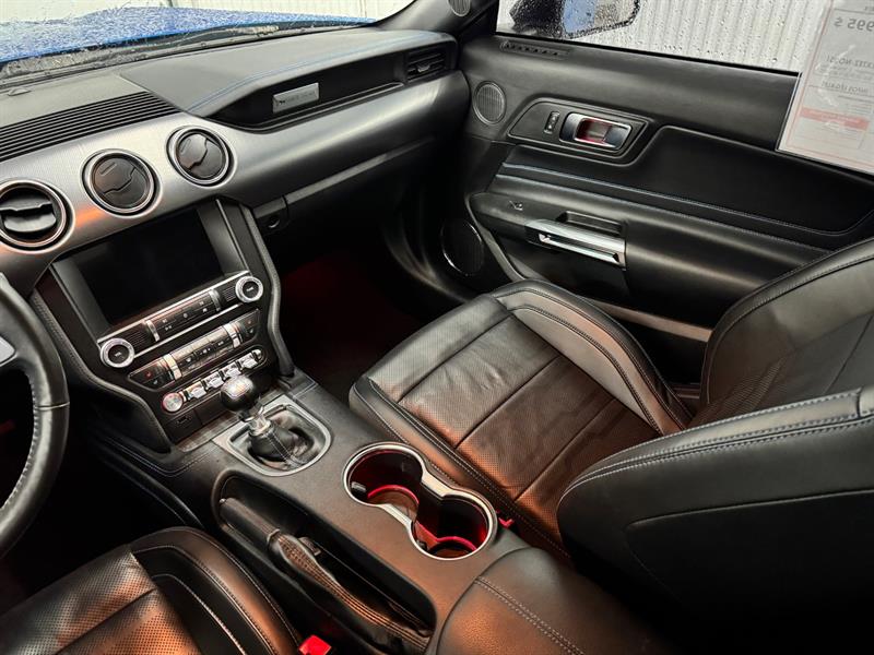 ford Mustang 2021 - 24