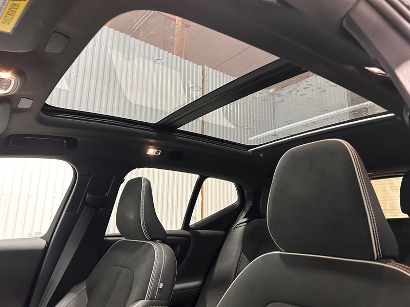 volvo XC40 2022 - 13