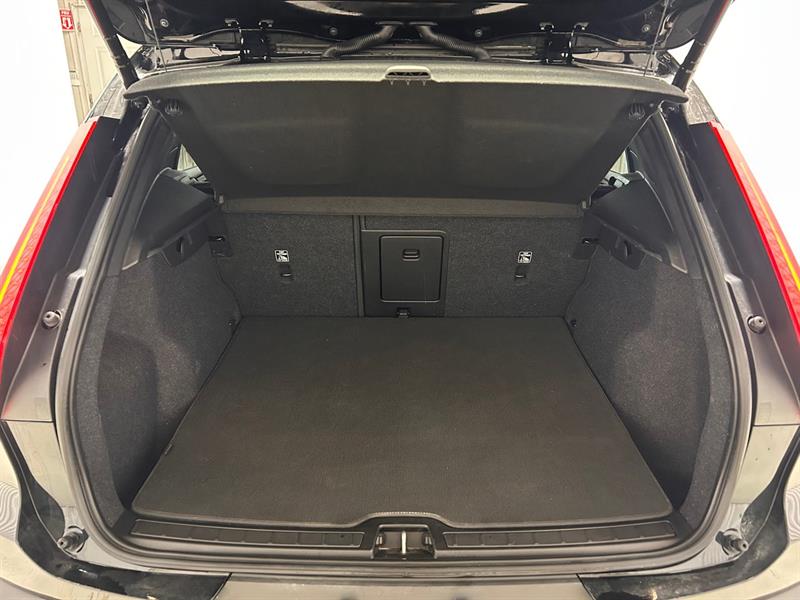 volvo XC40 2022 - 17