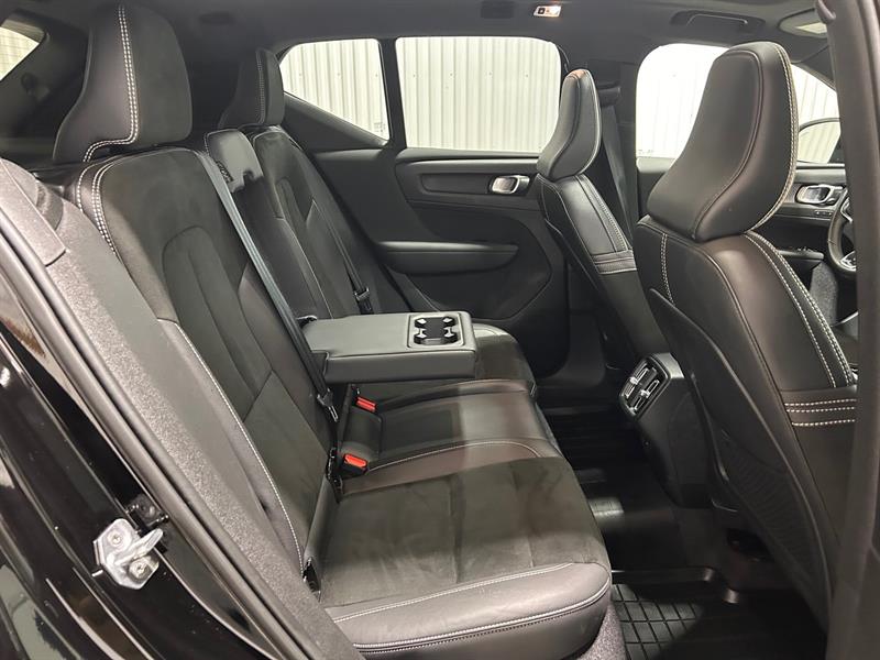 volvo XC40 2022 - 19