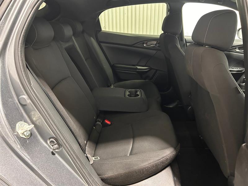 honda Civic Hatchback 2018 - 17