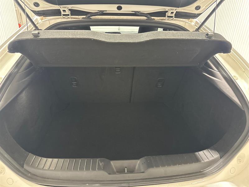 mazda Mazda3 Sport 2022 - 13